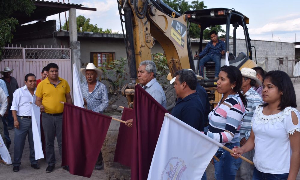 Inician Obra De Adoquinamiento De Calles En Huaquechula Sicom Noticias