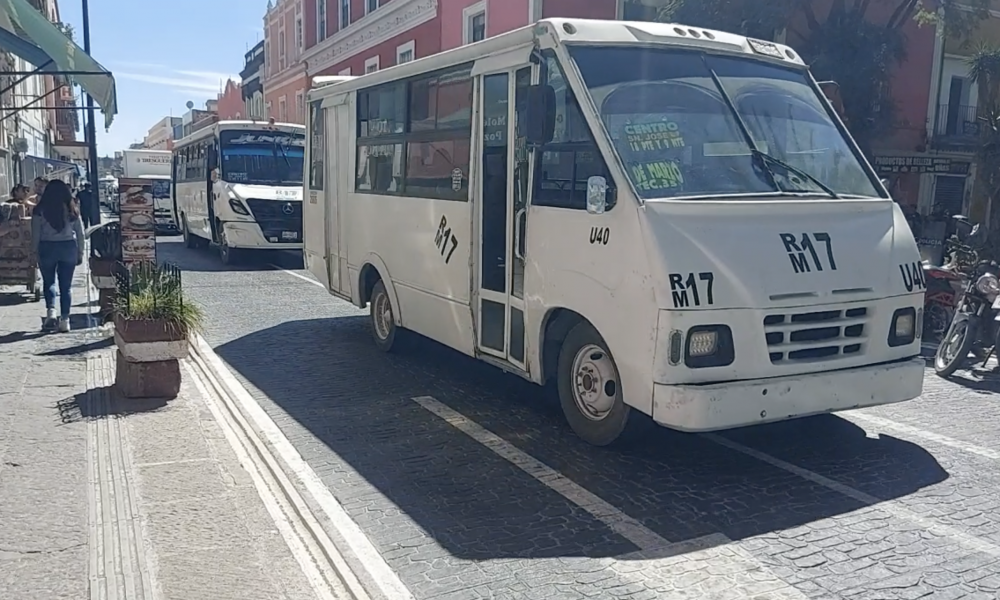 Usuarios del transporte público se adaptan a los cambios en rutas en el