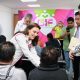 Entregan bastones guía a personas con discapacidad visual