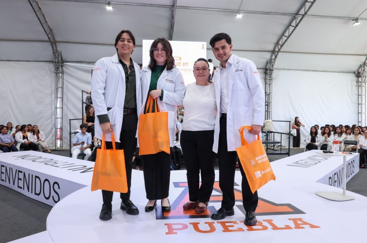 Anáhuac Puebla se convierte en punto de encuentro con expertos internacionales para debatir el impacto de la IA en la medicina